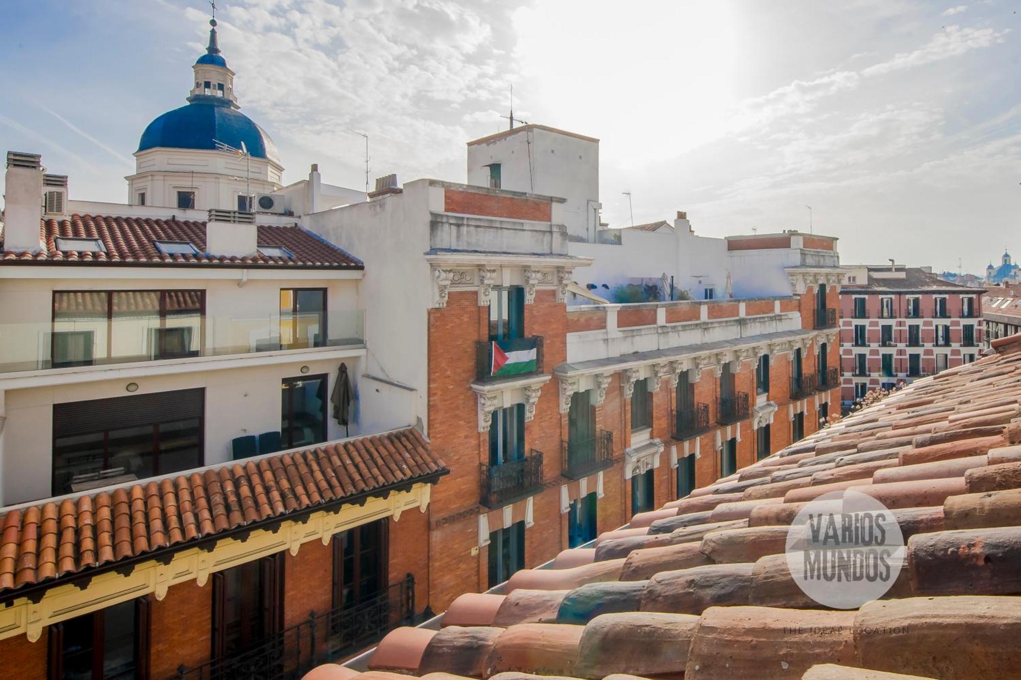 Retiro Para 3 En Sol, Conoce Concepcion Jeronima Madrid Eksteriør bilde